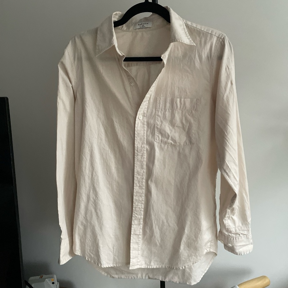 Aritizia Babaton Basics Button Up